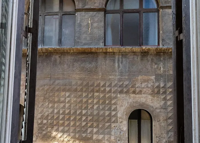 Sweet Navona Duplex *